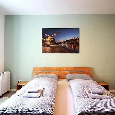 & Lovely - For Up To 6 Persons Appartement